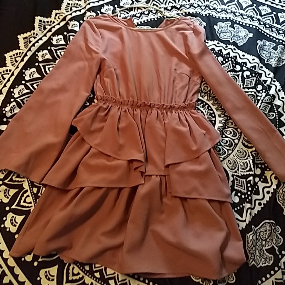 Long sleeve short ruffle dress